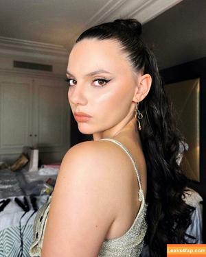 Dafne Keen photo #0056