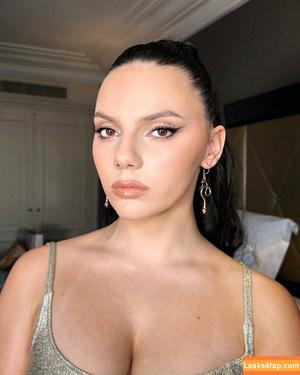 Dafne Keen photo #0057
