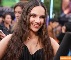 Dafne Keen photo #0389