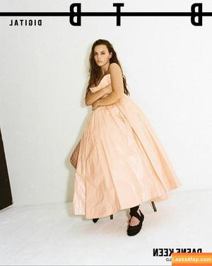 Dafne Keen photo #0635