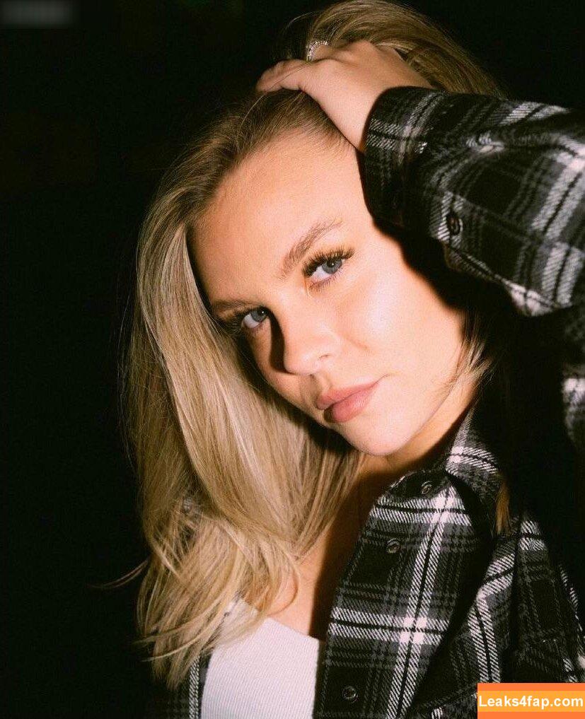 Dagi Bee / dagibee leaked photo photo #0155