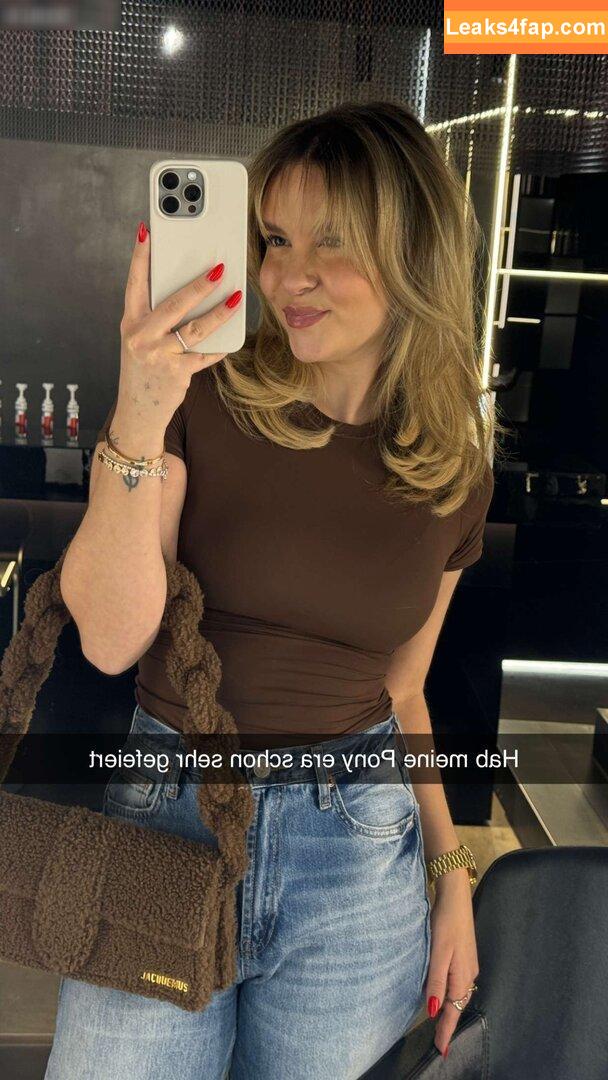 Dagi Bee / dagibee leaked photo photo #0229