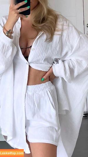 Dagi Bee photo #0045