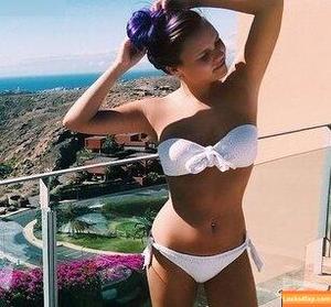 Dagi Bee photo #0061