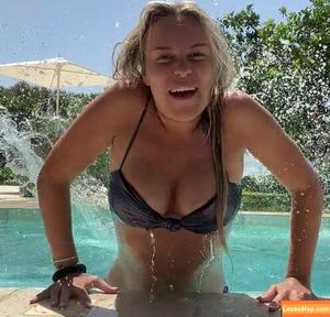 Dagi Bee photo #0127