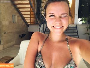 Dagi Bee photo #0173