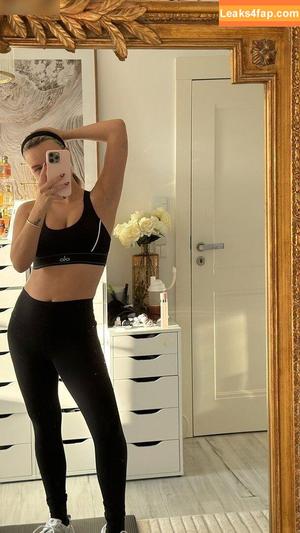 Dagi Bee photo #0180
