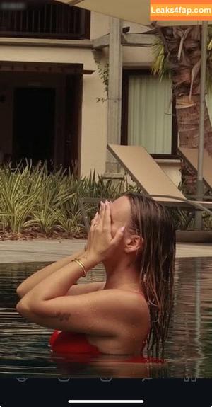 Dagi Bee photo #0518