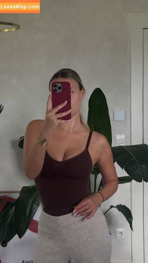 Dagi Bee фото #0521
