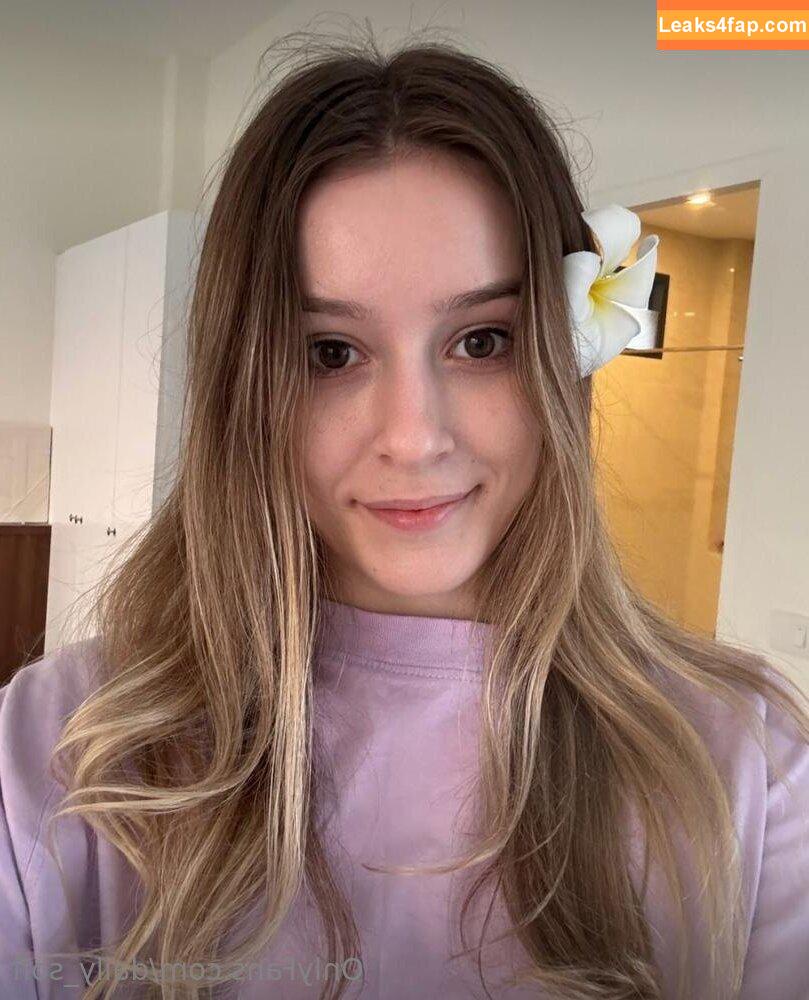 daily_sofi / daily_nardis leaked photo photo #0008