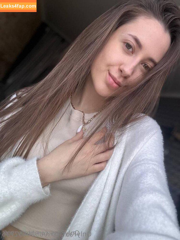 daily_sofi / daily_nardis leaked photo photo #0016