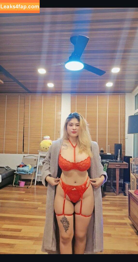 daine_dhaine / missbulolgirl leaked photo photo #0029