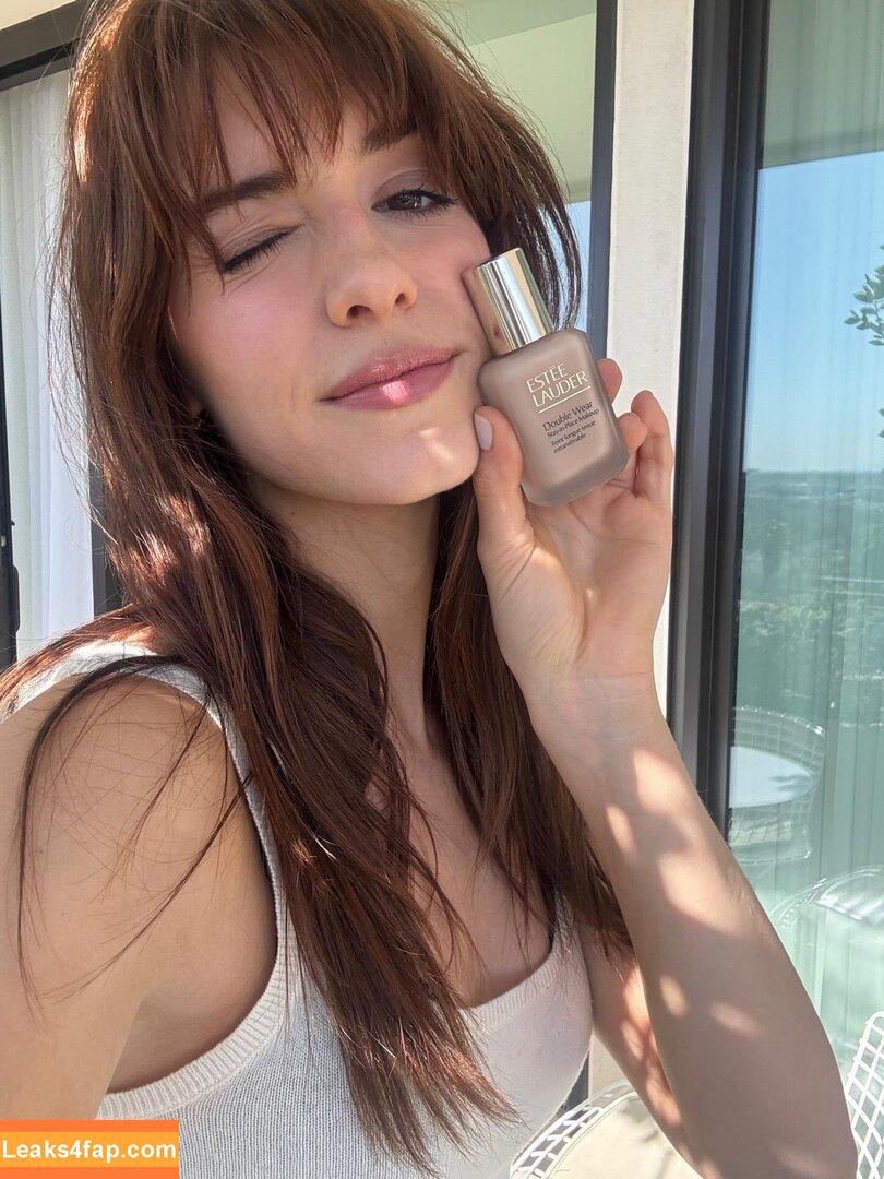 Daisy Edgar-Jones / Daisy Edgar Jones / daisyedgarjones leaked photo photo #0444