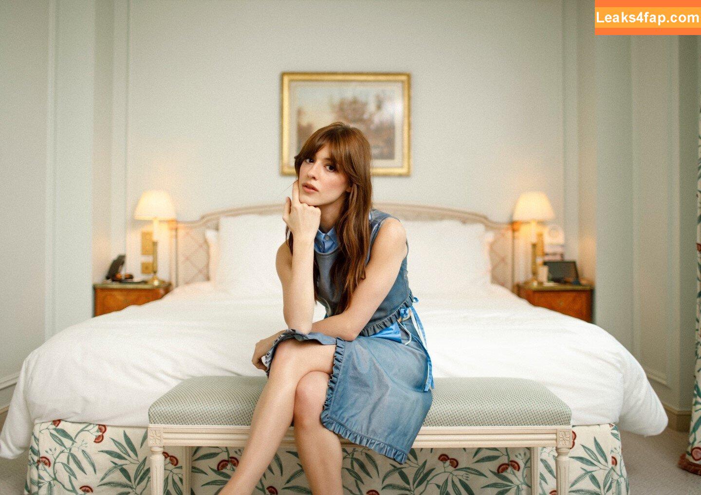 Daisy Edgar-Jones / Daisy Edgar Jones / daisyedgarjones leaked photo photo #0466