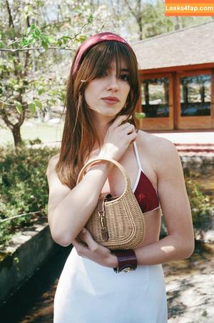 Daisy Edgar-Jones photo #0423