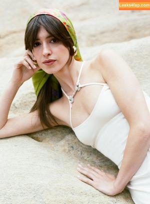 Daisy Edgar-Jones photo #0428