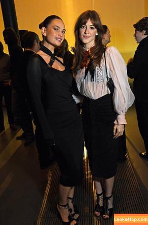 Daisy Edgar-Jones photo #0453