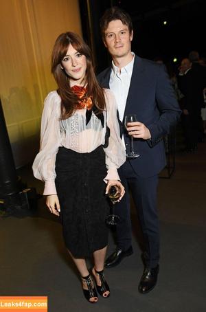 Daisy Edgar-Jones photo #0455