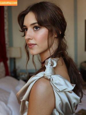 Daisy Edgar-Jones photo #0577
