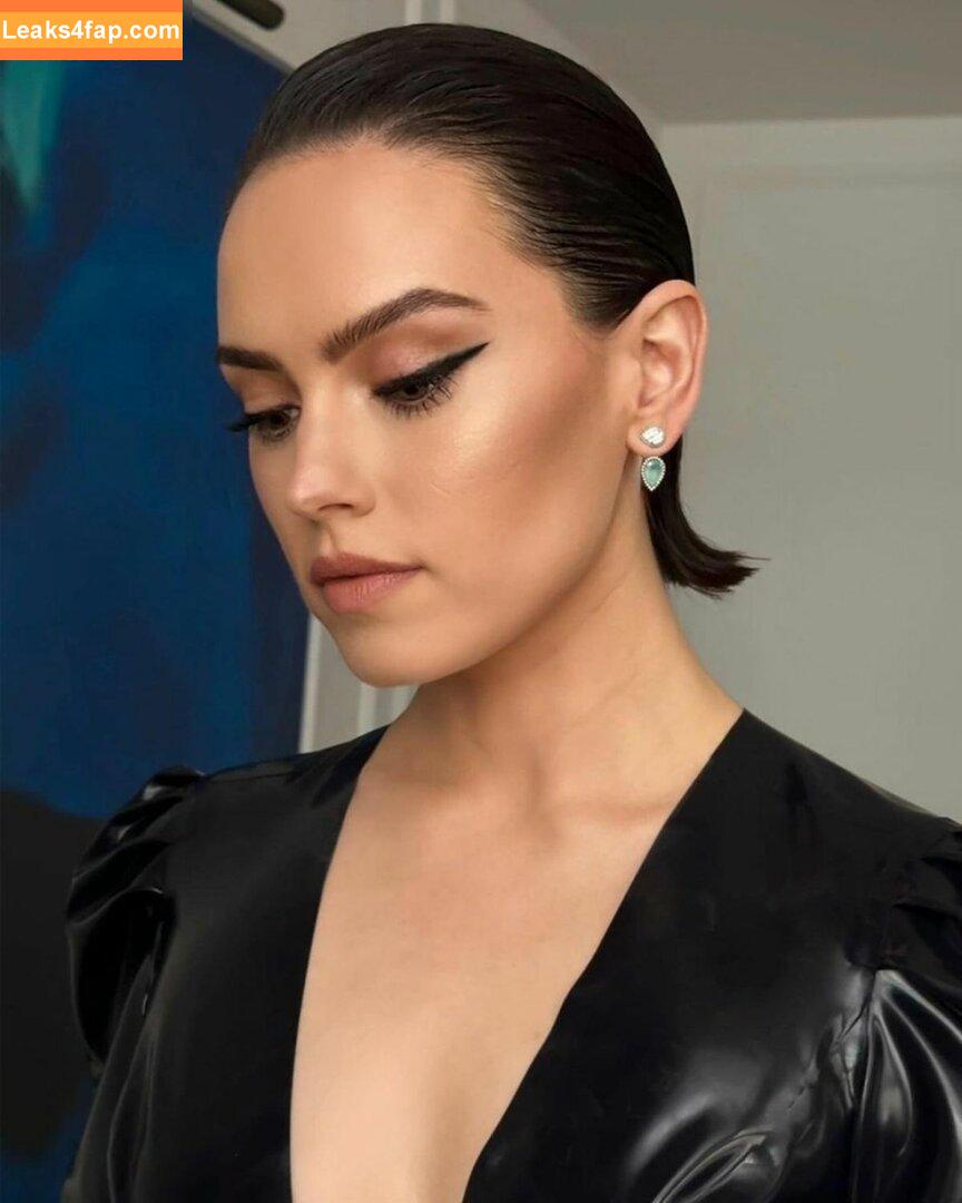 Daisy Ridley / daisyridley слитое фото фото #0480