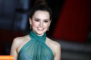 Daisy Ridley photo #0030