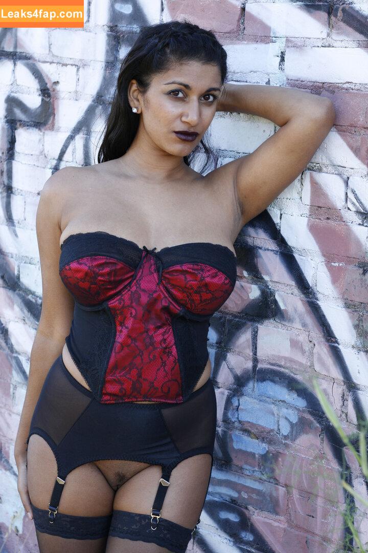 Dakini / Carla White / Devi / devithemodel / googlymonstor слитое фото фото #0380