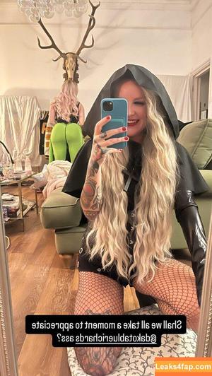 Dakota Blue Richards photo #0173