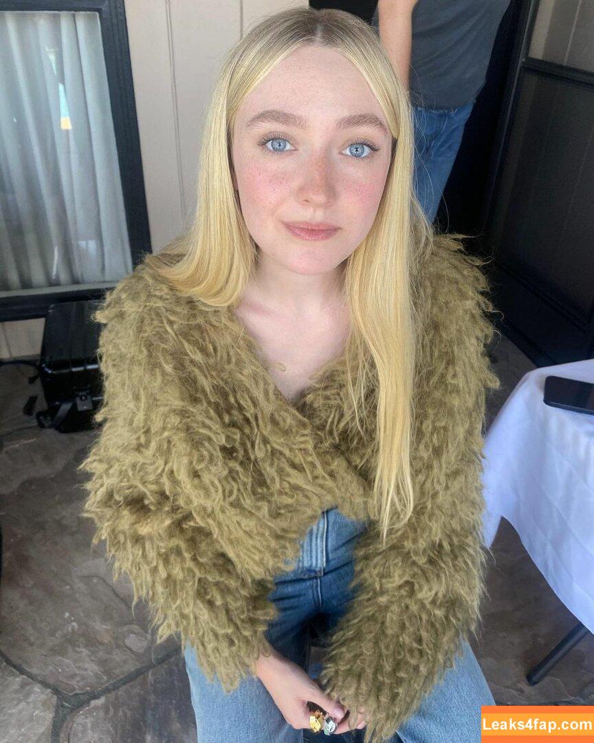 Dakota Fanning / dakotafanning leaked photo photo #0263