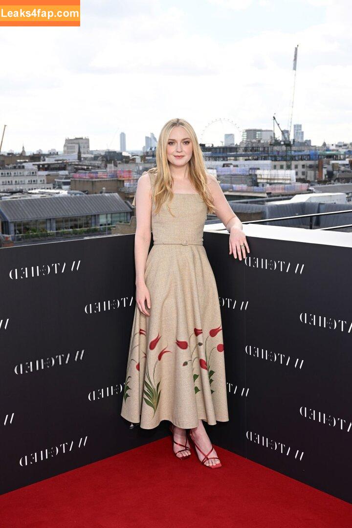 Dakota Fanning / dakotafanning leaked photo photo #0276