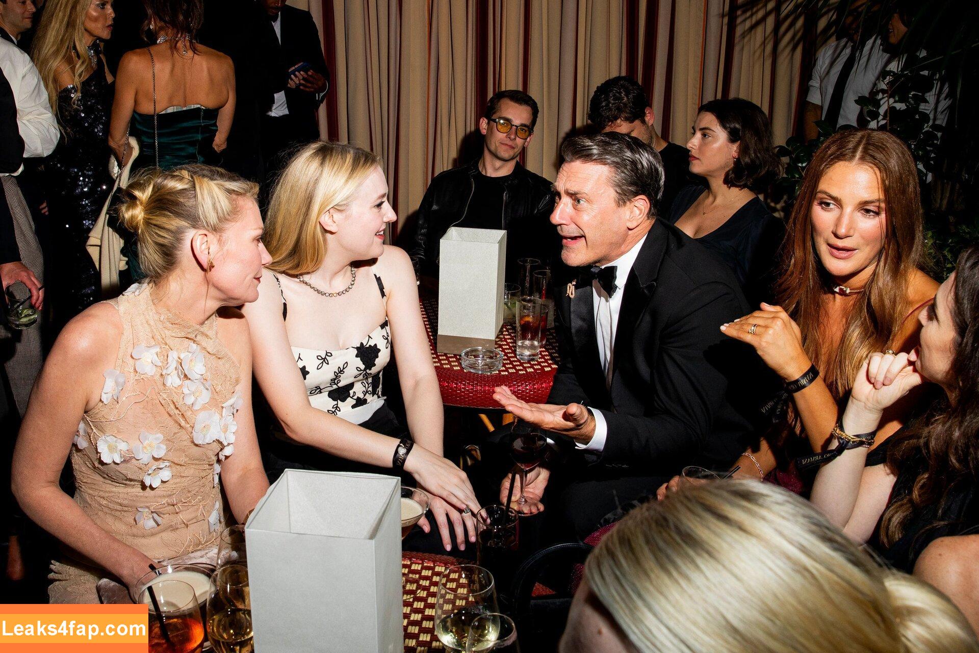 Dakota Fanning / dakota_fanning / dakotafanning слитое фото фото #0536