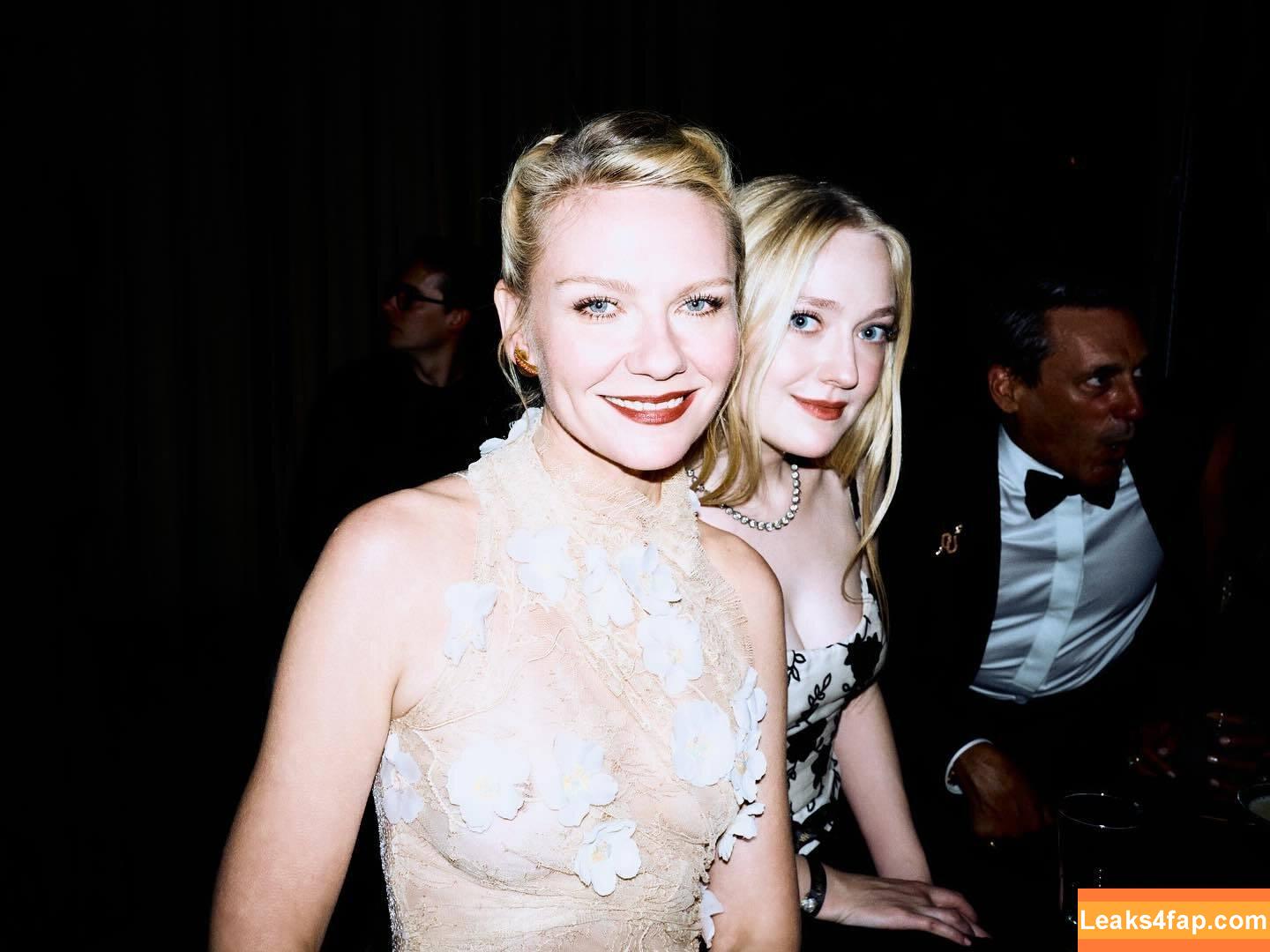 Dakota Fanning / dakota_fanning / dakotafanning слитое фото фото #0541