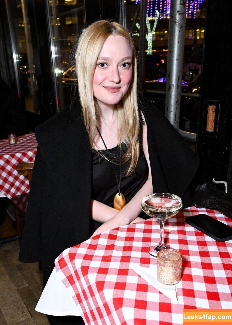 Dakota Fanning / dakota_fanning / dakotafanning leaked photo photo #0608