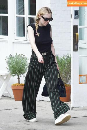 Dakota Fanning photo #0015