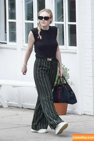 Dakota Fanning photo #0017
