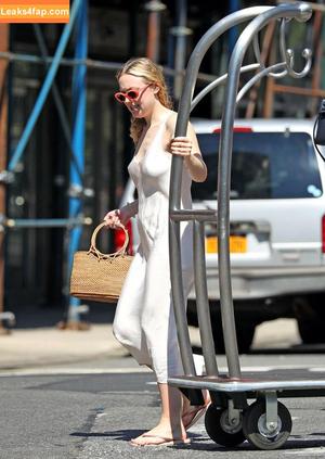 Dakota Fanning photo #0022