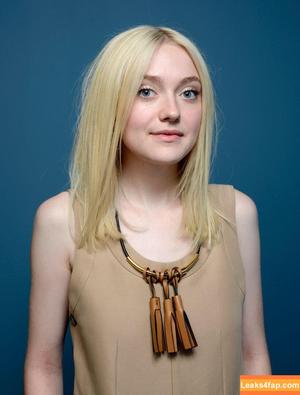 Dakota Fanning photo #0077