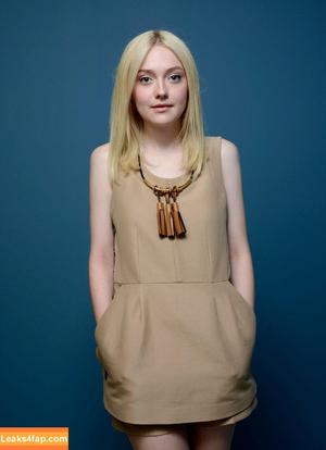 Dakota Fanning photo #0078