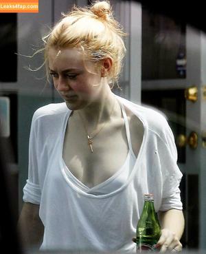 Dakota Fanning photo #0125