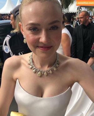 Dakota Fanning photo #0129