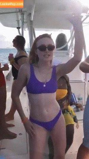 Dakota Fanning photo #0144