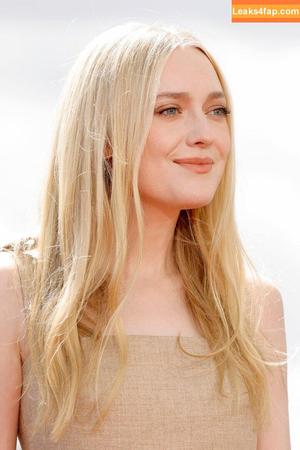 Dakota Fanning photo #0270