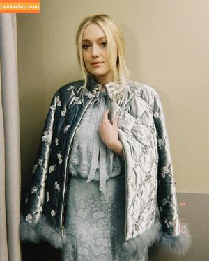 Dakota Fanning photo #0488