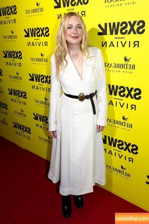Dakota Fanning photo #0609