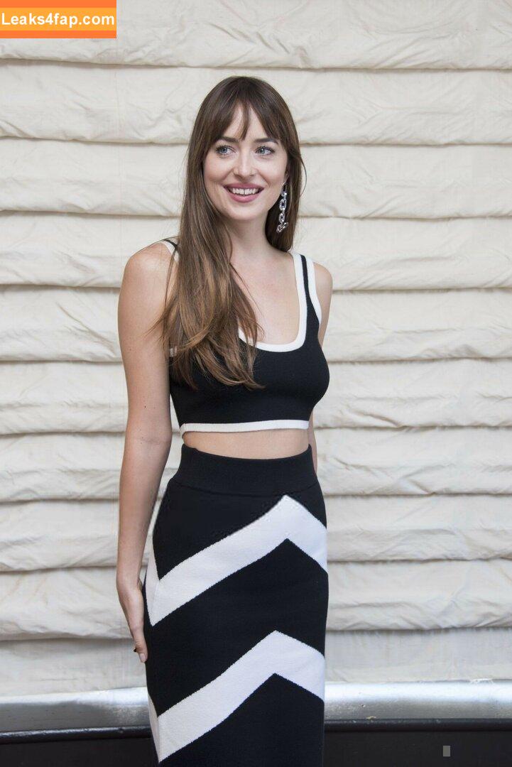 Dakota Johnson / dakotajohnson / isDakotaJohnson leaked photo photo #0021