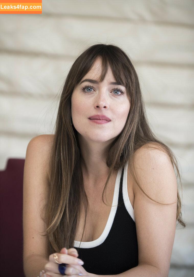 Dakota Johnson / dakotajohnson / isDakotaJohnson leaked photo photo #0035