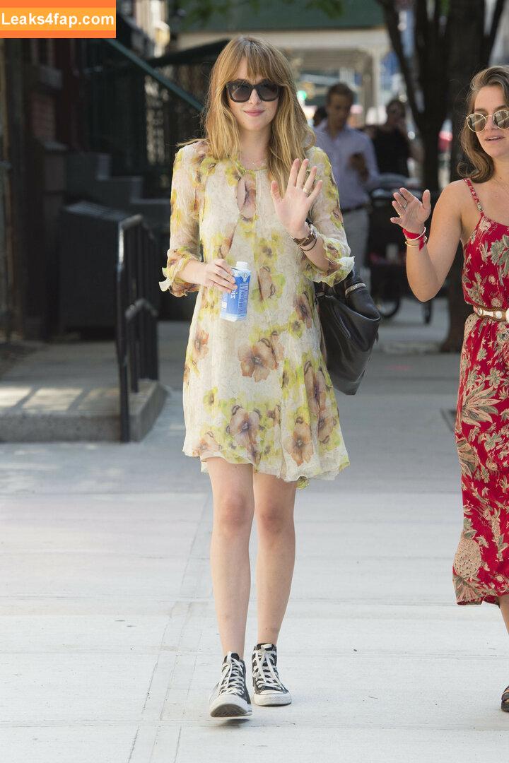 Dakota Johnson / dakotajohnson / isDakotaJohnson leaked photo photo #0045