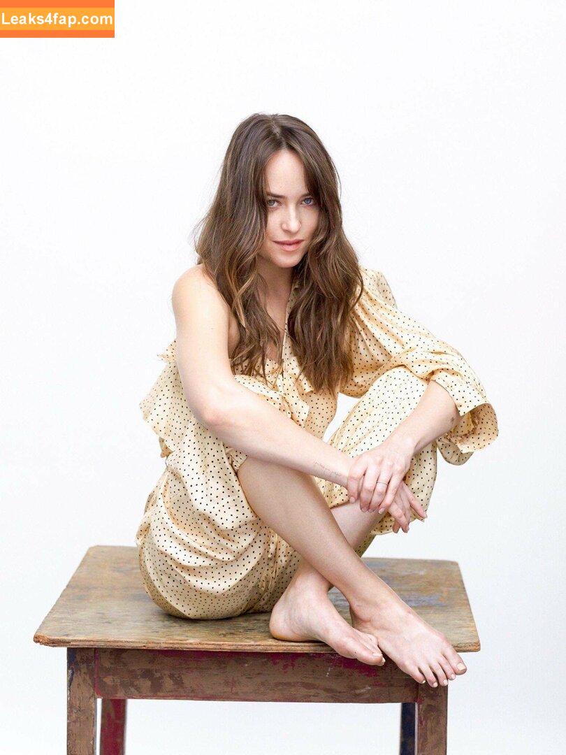 Dakota Johnson / dakotajohnson / isDakotaJohnson leaked photo photo #0196