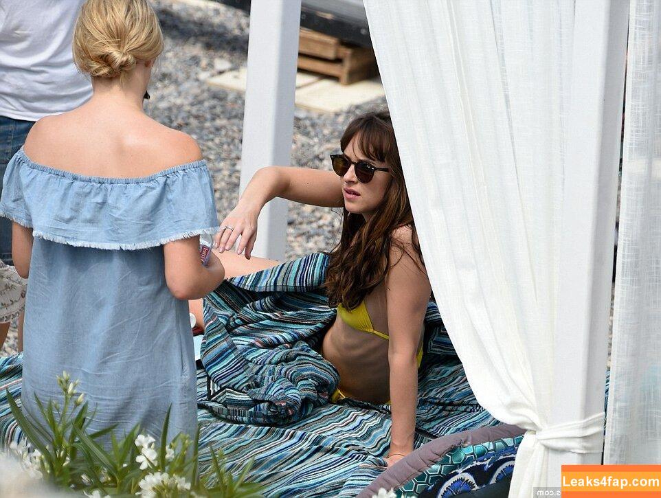 Dakota Johnson / dakotajohnson / isDakotaJohnson слитое фото фото #0231