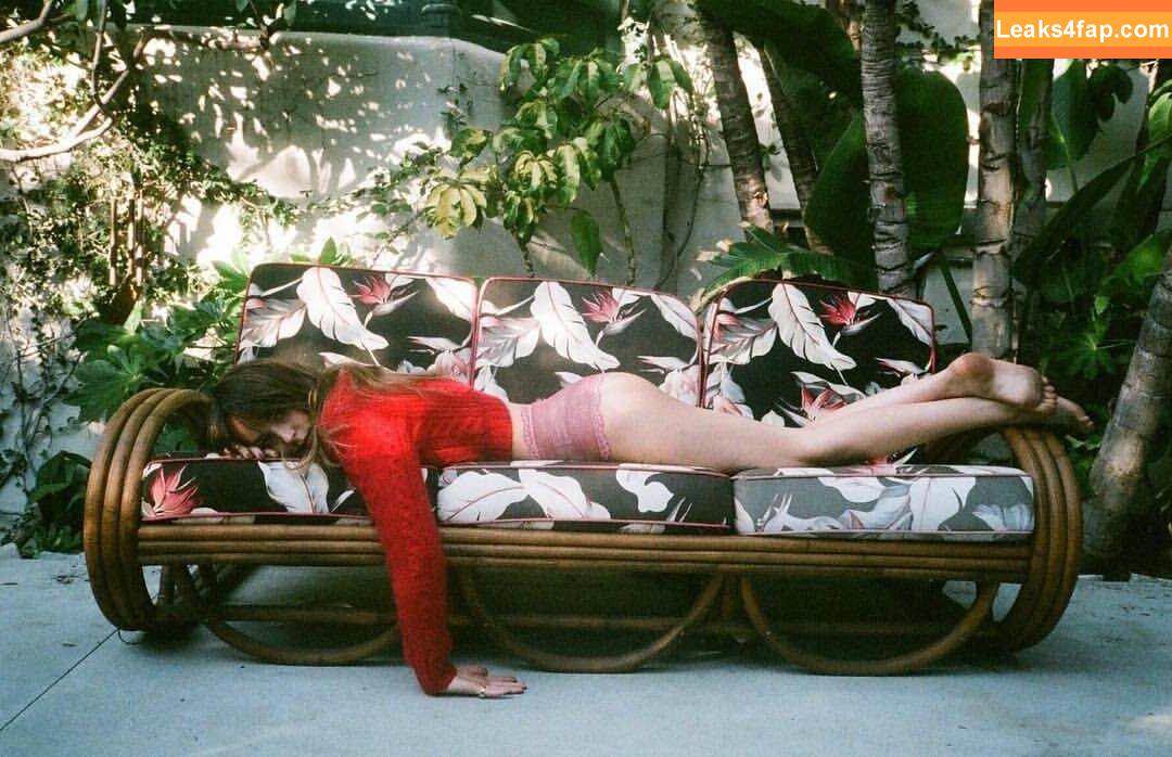 Dakota Johnson / dakotajohnson / isDakotaJohnson leaked photo photo #0320