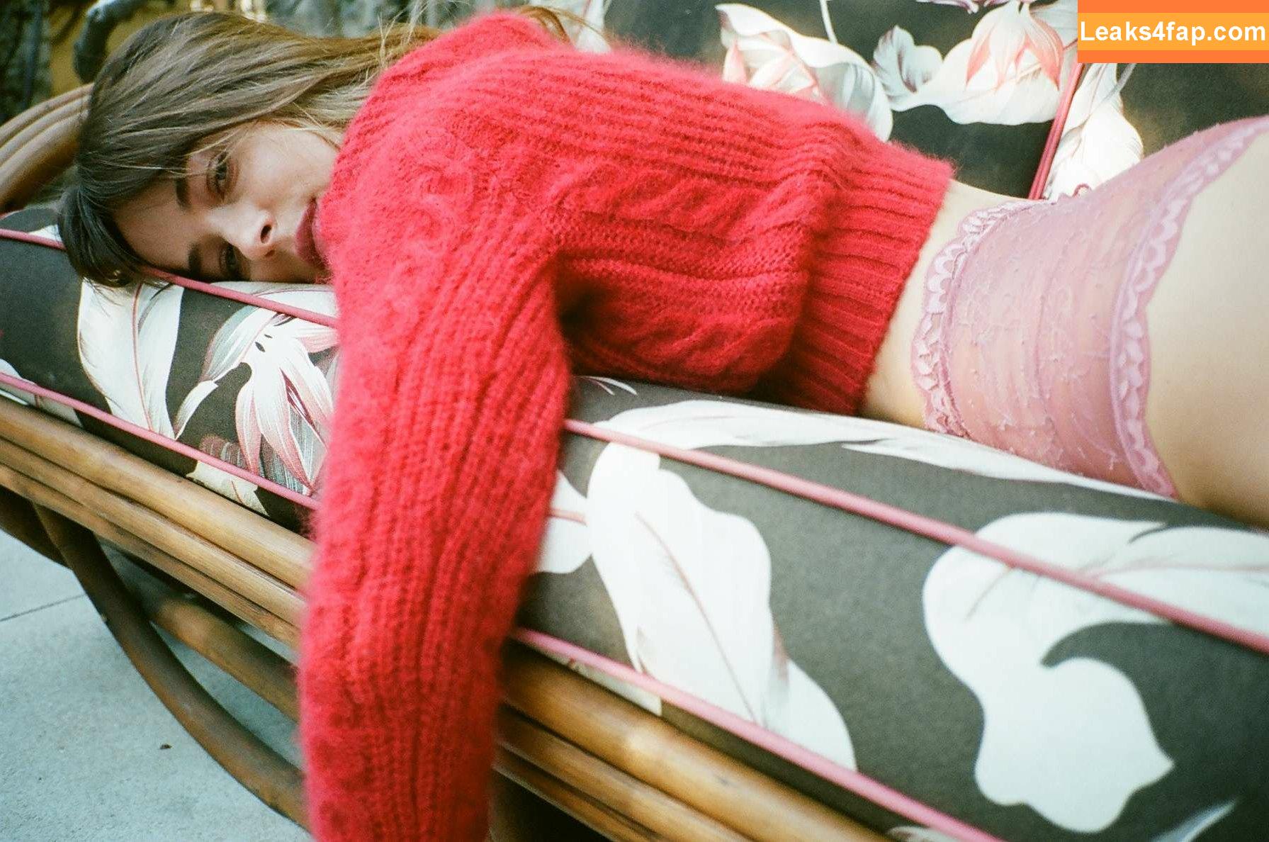 Dakota Johnson / dakotajohnson / isDakotaJohnson leaked photo photo #0321